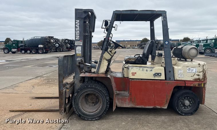 image for item EE3420 Nissan BGF03H45V forklift