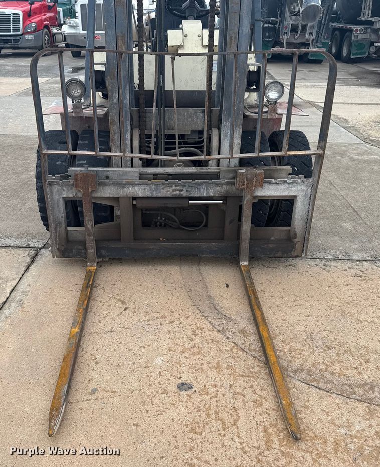 image for item EE3420 Nissan BGF03H45V forklift