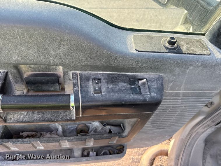 image for item EE3426 2016 Ford F350 flatbed pickup truck