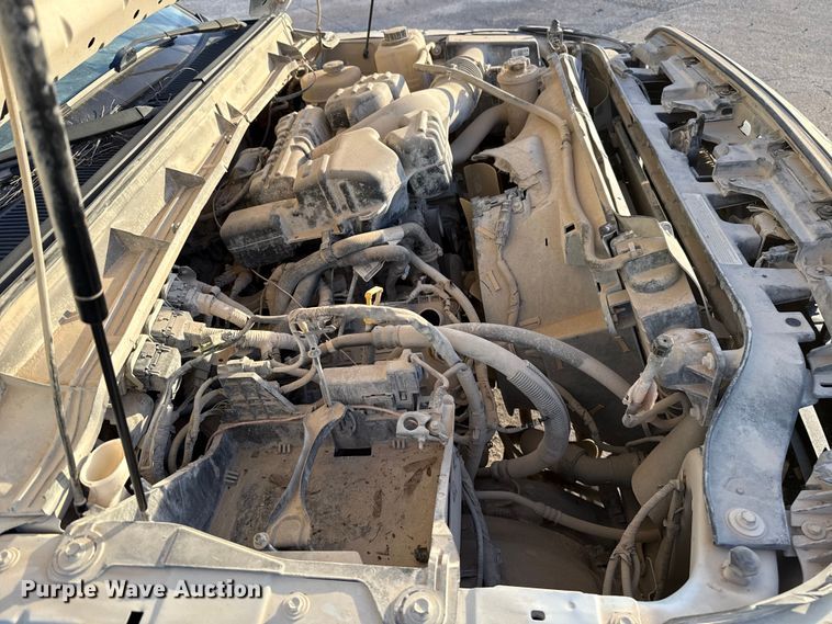 image for item EE3426 2016 Ford F350 flatbed pickup truck