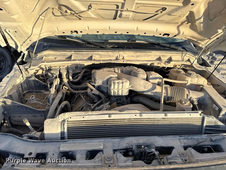 image for item EE3426 2016 Ford F350 flatbed pickup truck