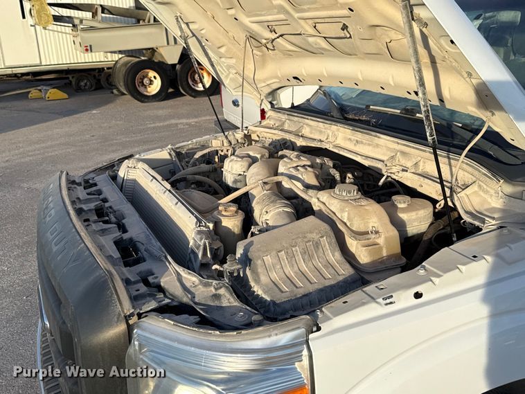 image for item EE3426 2016 Ford F350 flatbed pickup truck