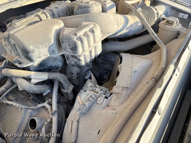 image for item EE3426 2016 Ford F350 flatbed pickup truck