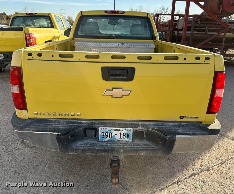 image for item EE3428 2010 Chevrolet Silverado 2500HD pickup truck