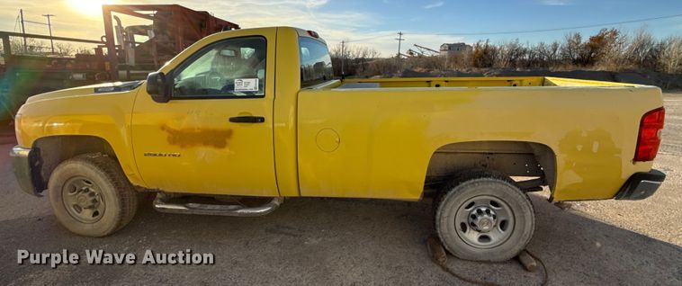 image for item EE3428 2010 Chevrolet Silverado 2500HD pickup truck