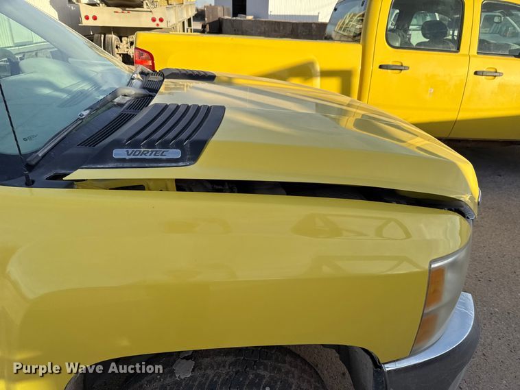 image for item EE3428 2010 Chevrolet Silverado 2500HD pickup truck
