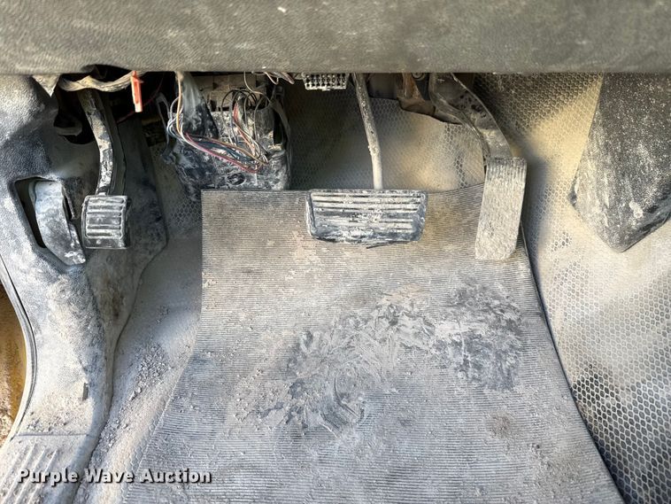 image for item EE3428 2010 Chevrolet Silverado 2500HD pickup truck