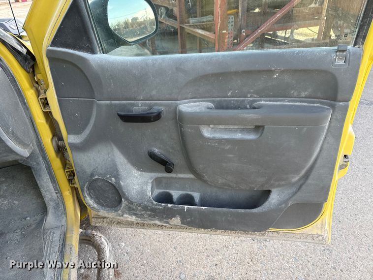 image for item EE3428 2010 Chevrolet Silverado 2500HD pickup truck