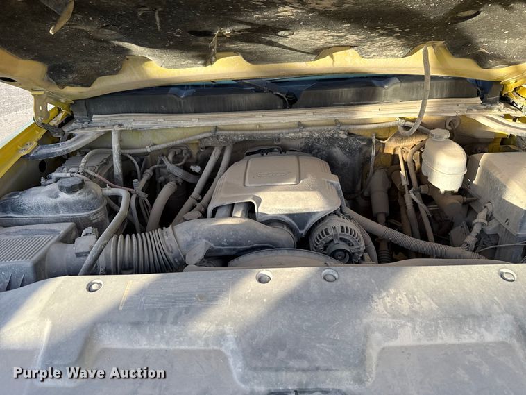 image for item EE3428 2010 Chevrolet Silverado 2500HD pickup truck