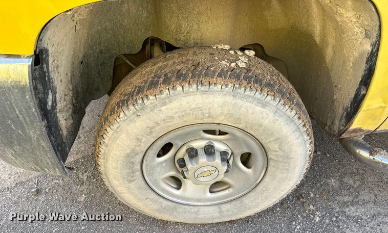 image for item EE3428 2010 Chevrolet Silverado 2500HD pickup truck