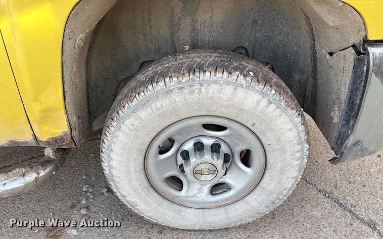 image for item EE3428 2010 Chevrolet Silverado 2500HD pickup truck