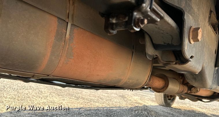 image for item EE4448 2017 Ford F250 Super Duty SuperCab bale bed pickup truck