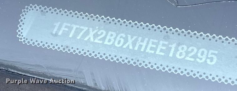 image for item EE4448 2017 Ford F250 Super Duty SuperCab bale bed pickup truck