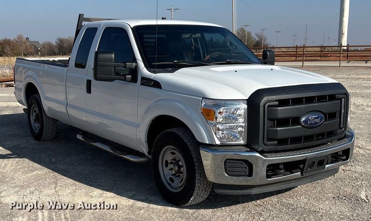 image for item EE4450 2015 Ford F250 Super Duty SuperCab pickup truck