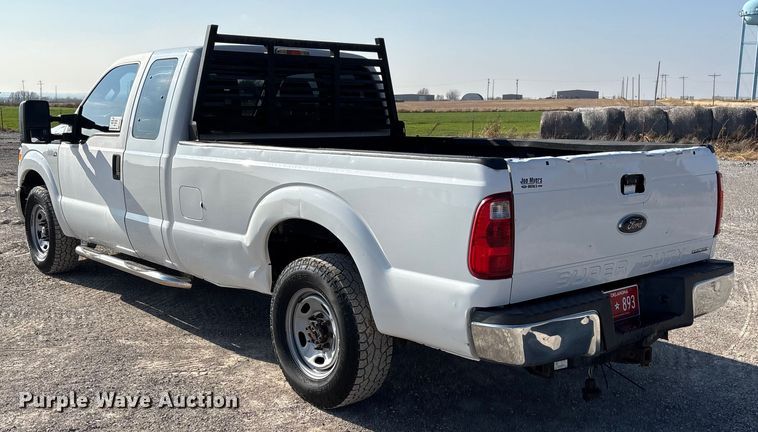 image for item EE4450 2015 Ford F250 Super Duty SuperCab pickup truck