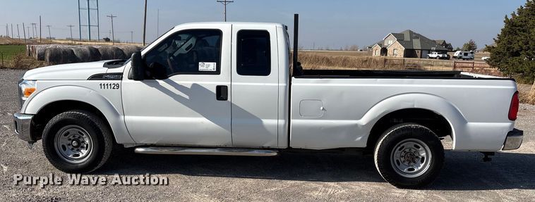 image for item EE4450 2015 Ford F250 Super Duty SuperCab pickup truck