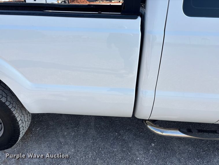 image for item EE4450 2015 Ford F250 Super Duty SuperCab pickup truck