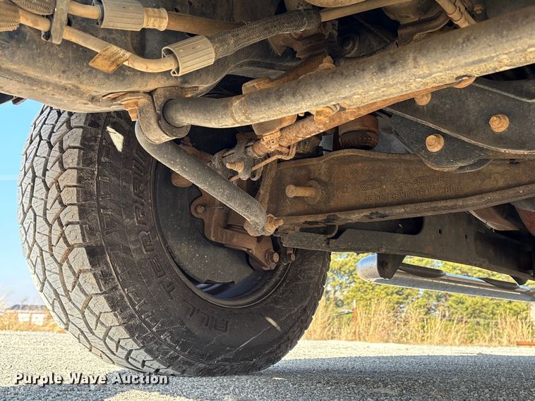 image for item EE4450 2015 Ford F250 Super Duty SuperCab pickup truck