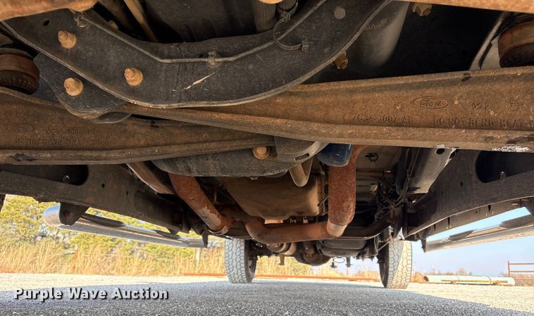 image for item EE4450 2015 Ford F250 Super Duty SuperCab pickup truck