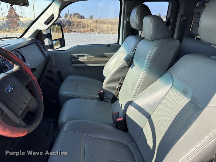 image for item EE4450 2015 Ford F250 Super Duty SuperCab pickup truck