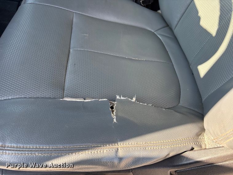 image for item EE4450 2015 Ford F250 Super Duty SuperCab pickup truck