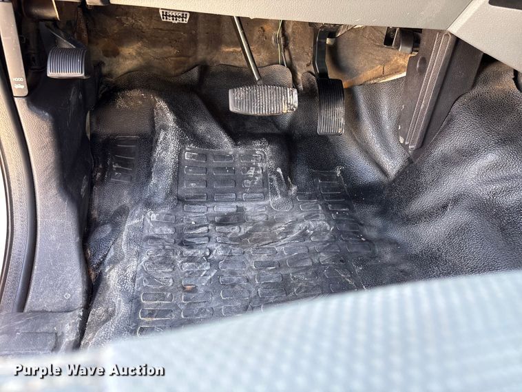 image for item EE4450 2015 Ford F250 Super Duty SuperCab pickup truck