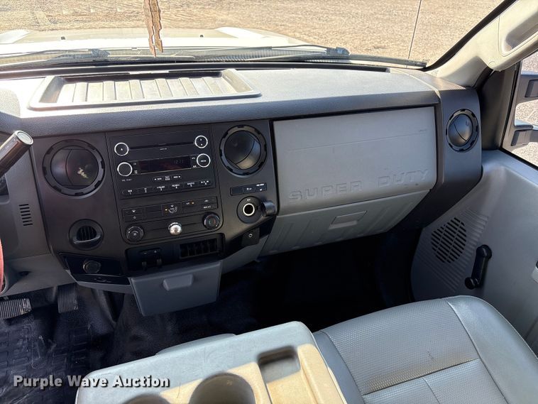 image for item EE4450 2015 Ford F250 Super Duty SuperCab pickup truck