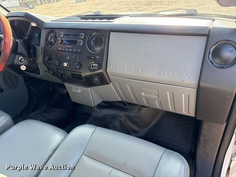 image for item EE4450 2015 Ford F250 Super Duty SuperCab pickup truck