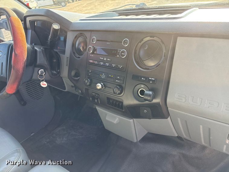 image for item EE4450 2015 Ford F250 Super Duty SuperCab pickup truck