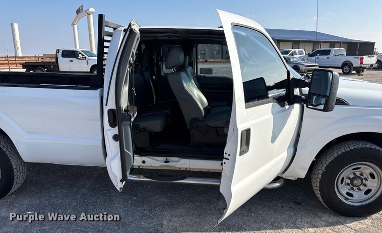 image for item EE4450 2015 Ford F250 Super Duty SuperCab pickup truck