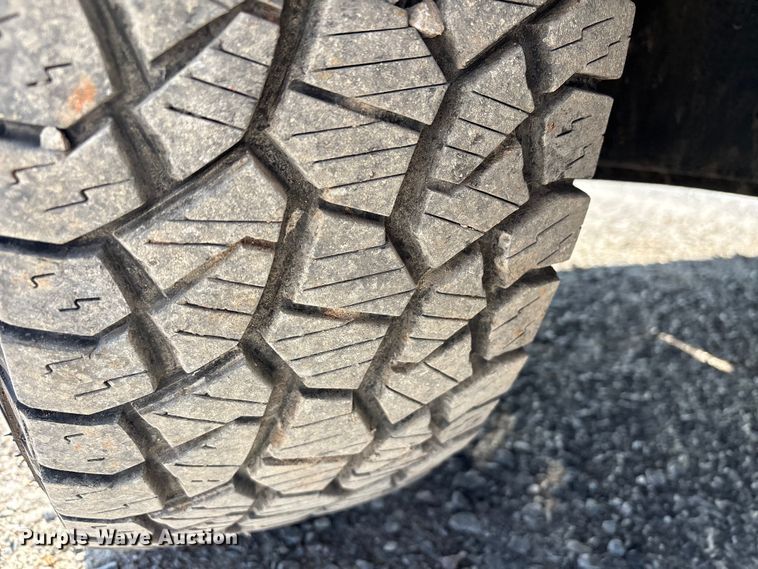 image for item EE4450 2015 Ford F250 Super Duty SuperCab pickup truck