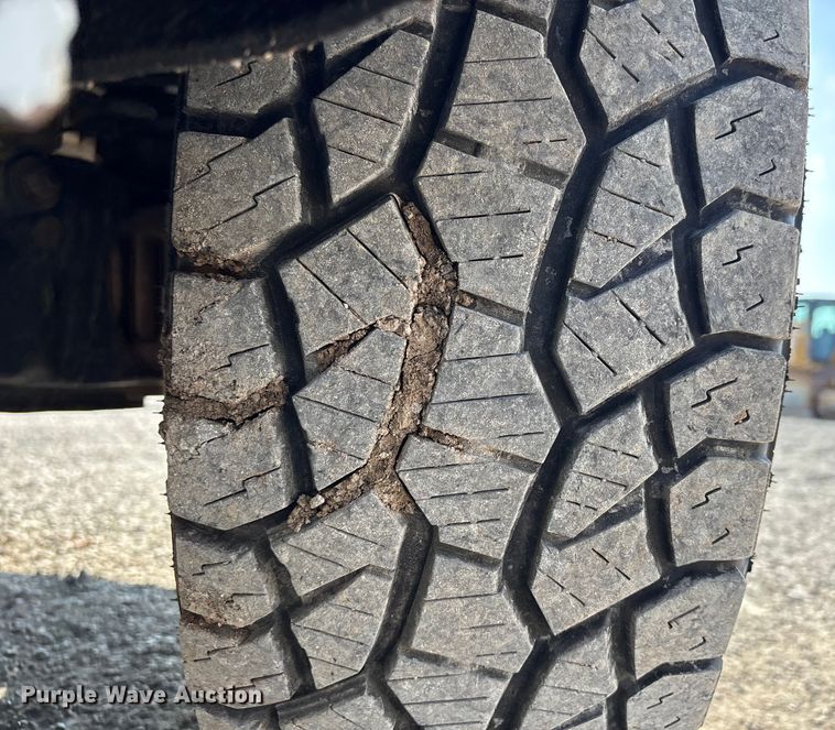 image for item EE4450 2015 Ford F250 Super Duty SuperCab pickup truck