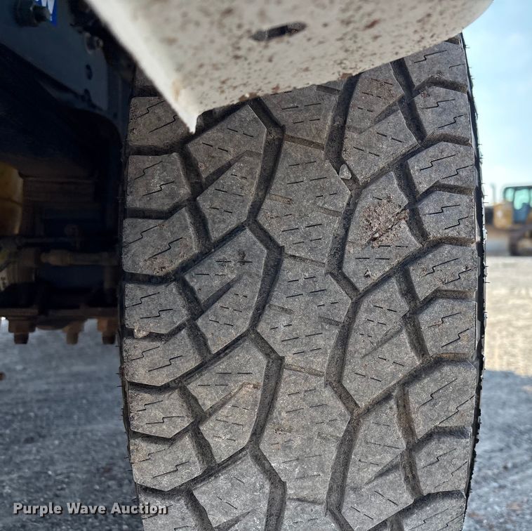 image for item EE4450 2015 Ford F250 Super Duty SuperCab pickup truck