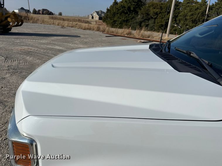 image for item EE4451 2022 Ford F250 Crew Cab pickup truck