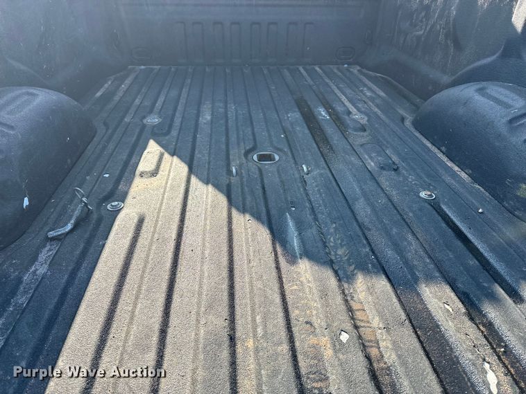 image for item EE4451 2022 Ford F250 Crew Cab pickup truck