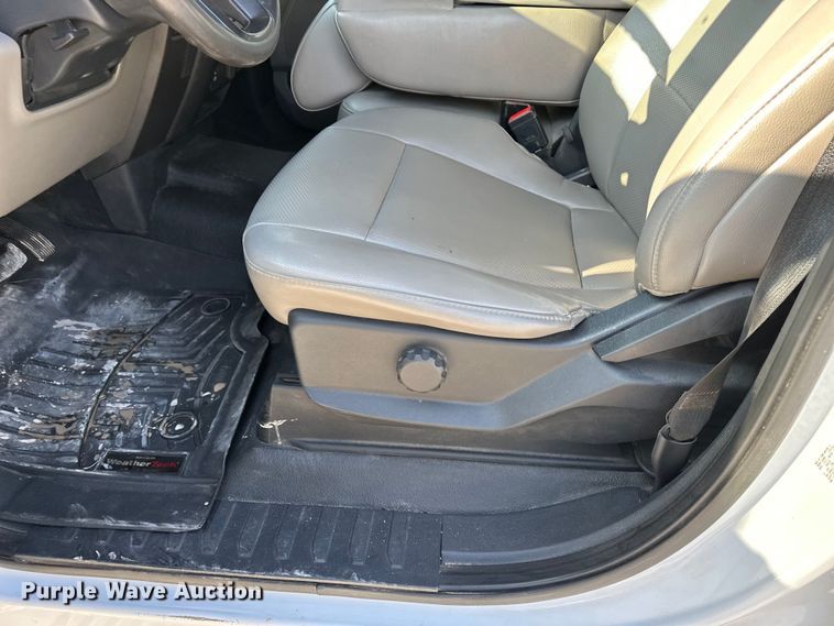 image for item EE4451 2022 Ford F250 Crew Cab pickup truck