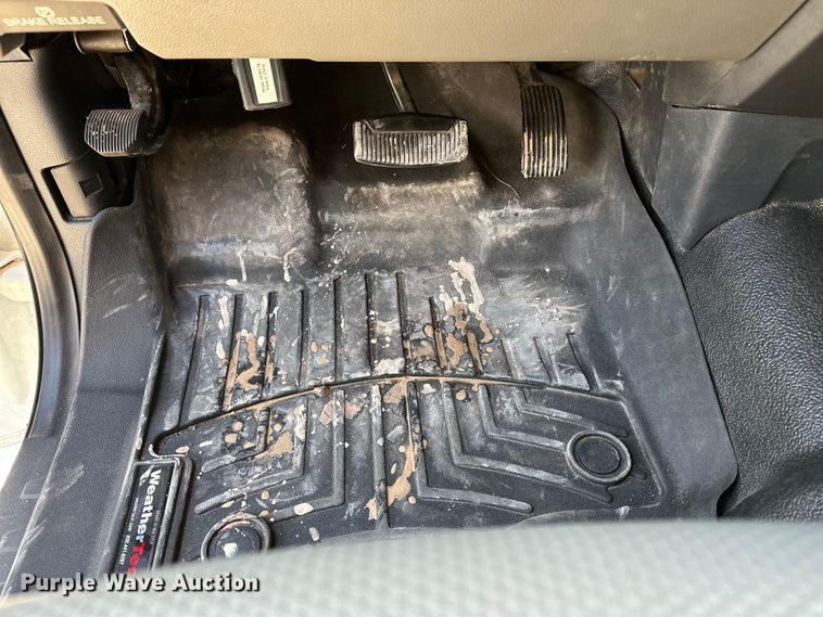 image for item EE4451 2022 Ford F250 Crew Cab pickup truck