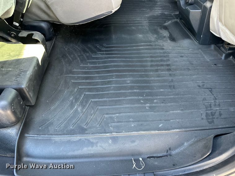 image for item EE4451 2022 Ford F250 Crew Cab pickup truck