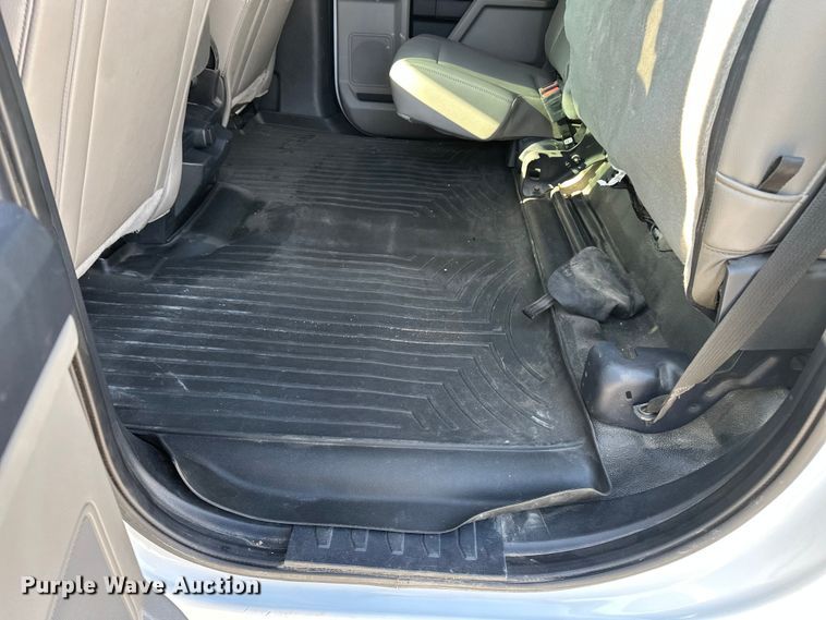 image for item EE4451 2022 Ford F250 Crew Cab pickup truck