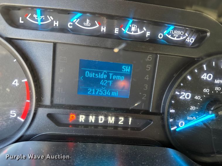 image for item EE4452 2017 Ford F550 SuperCab flatbed truck