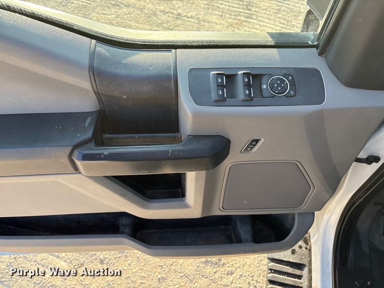 image for item EE4466 2022 Ford F250 Super Duty pickup truck