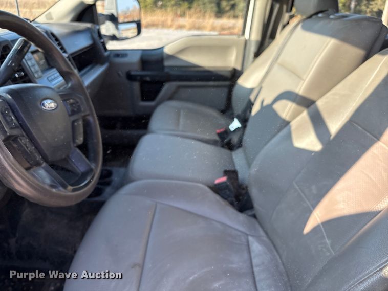 image for item EE4466 2022 Ford F250 Super Duty pickup truck