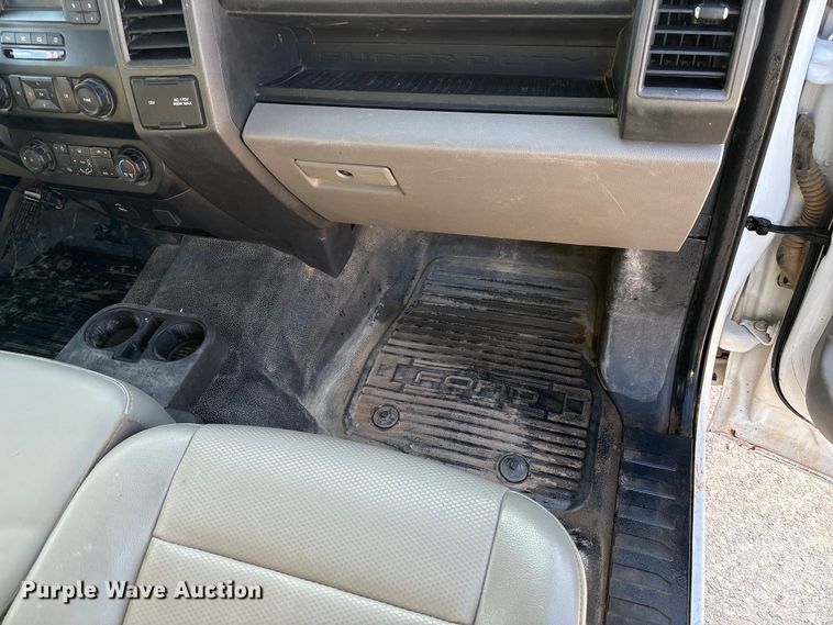 image for item EE4466 2022 Ford F250 Super Duty pickup truck