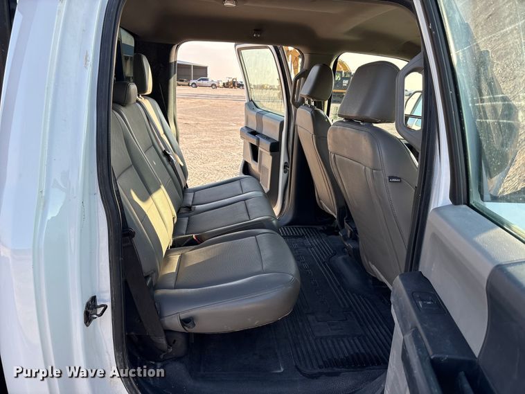 image for item EE4466 2022 Ford F250 Super Duty pickup truck