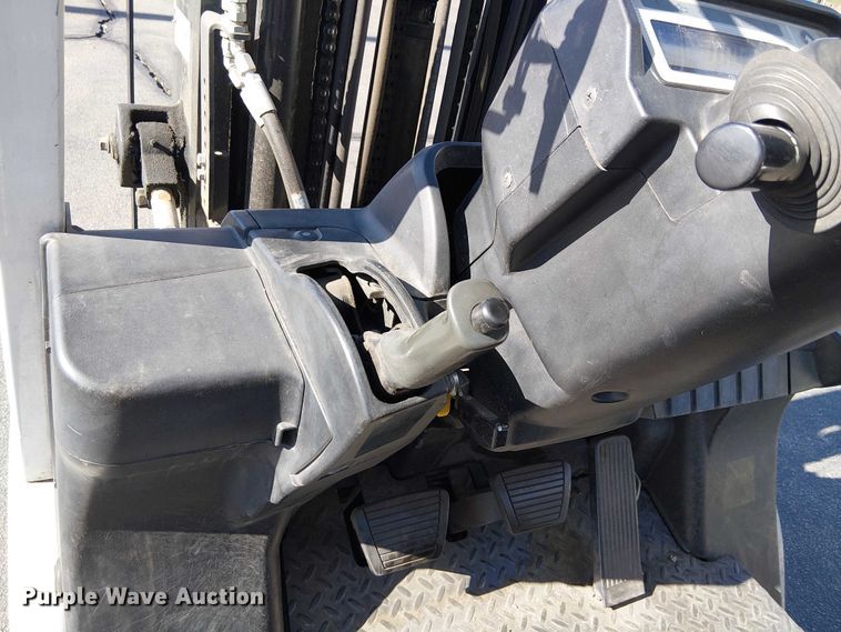 image for item EE4987 2016 UniCarriers PF50 forklift