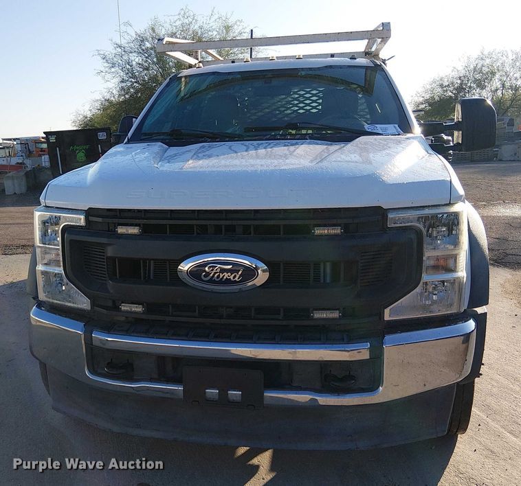 image for item EE4991 2021 Ford F450 flatbed truck