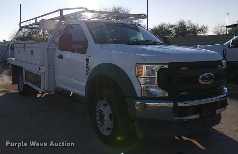 image for item EE4991 2021 Ford F450 flatbed truck
