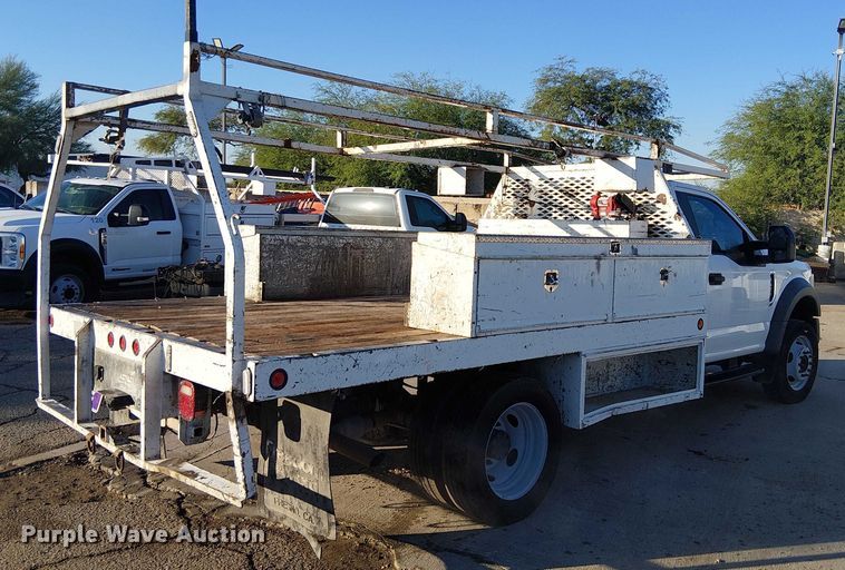image for item EE4991 2021 Ford F450 flatbed truck