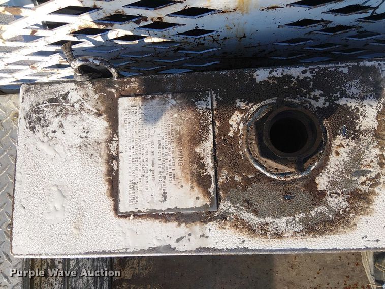 image for item EE4991 2021 Ford F450 flatbed truck