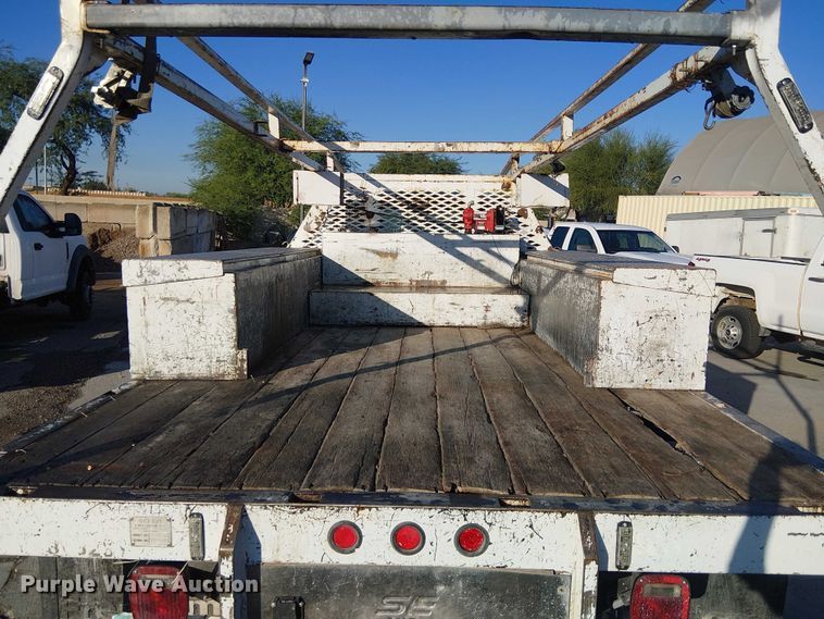 image for item EE4991 2021 Ford F450 flatbed truck